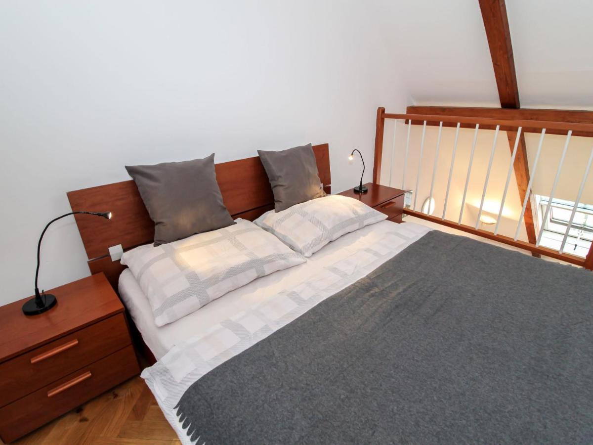Apartment Apartment O21 By Interhome Prague